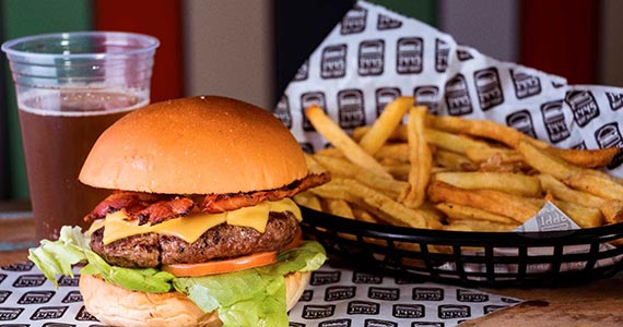1445 Burger
