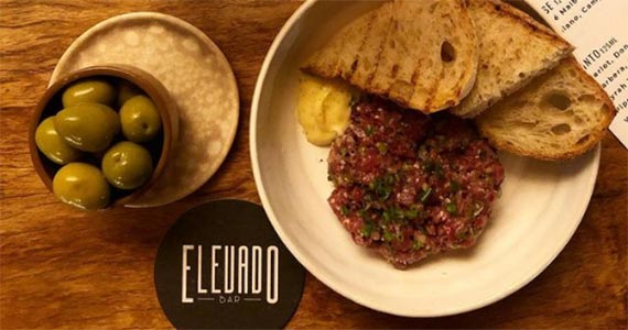 Elevado Bar