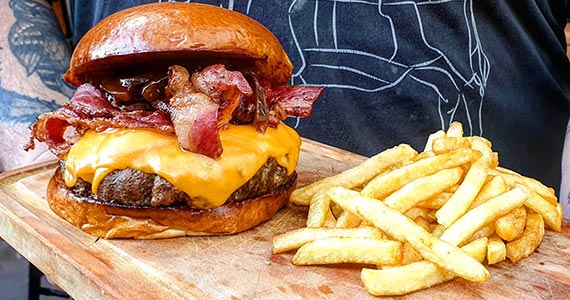 Brasa BBQ - Burgers & Meats