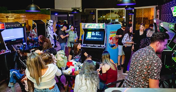 Round 2 Arcade Bar